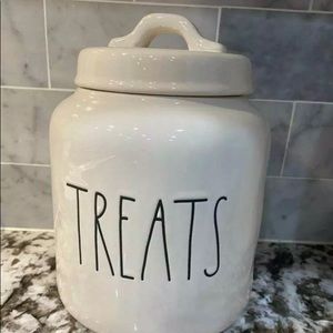 Rae Dunn TREATS Airtight Canister Pets Kitchen 8”